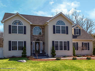 1315 Poulos Ct, Stroudsburg, PA 18360-9178