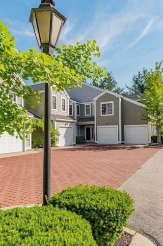 51 Village Dr, Quincy, MA 02169-0936