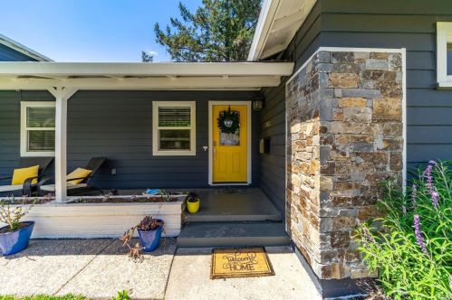 3303 Magowan Dr, Santa Rosa CA  95405-5117 exterior