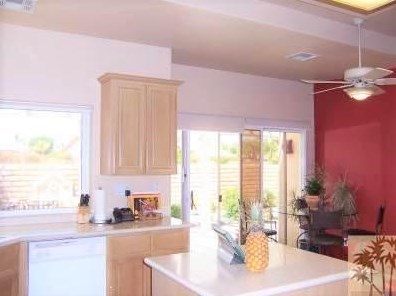 23 Florentina Dr, Rancho Mirage CA  92270-4804 exterior