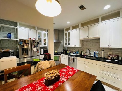 304 Rhodes Pl, New Castle PA  exterior