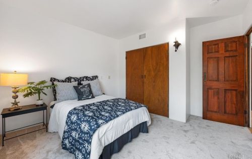 1570 Caudor St, Encinitas CA  92024-1216 exterior