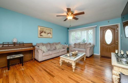 15 Patton St, Iselin NJ  08830-2331 exterior