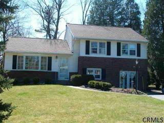 13 Gregory Ln, Albany, NY 12211-1409