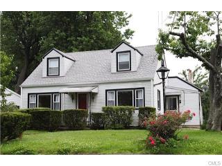 20 Mariners Ln, Stamford, CT 06902-7408