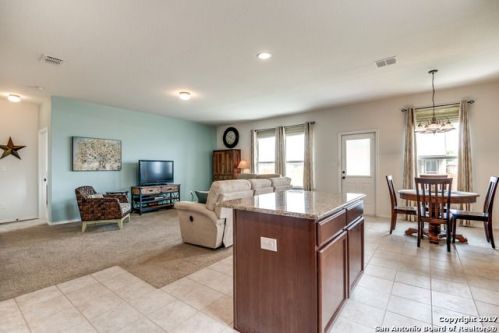204 Rawhide Way, Cibolo, TX 78108-3809
