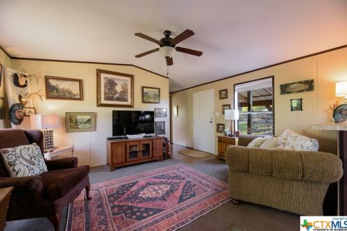 10235 State Highway 123, Seguin TX  78155-1025 exterior