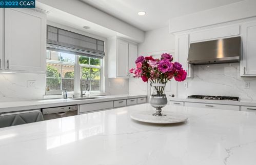 5648 Dresslar Cir, Livermore CA  94550-7194 exterior