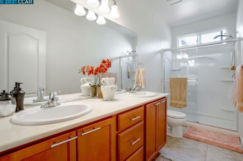 225 Silver Bell Way, Oakley CA  94561-2363 exterior