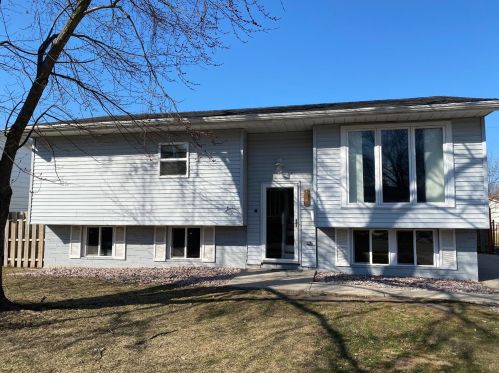 1040 51st Pl, Gary, IN 46409-2929
