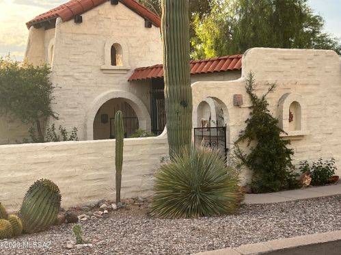 1428 Camino Mateo, Tucson, AZ 85745-3311