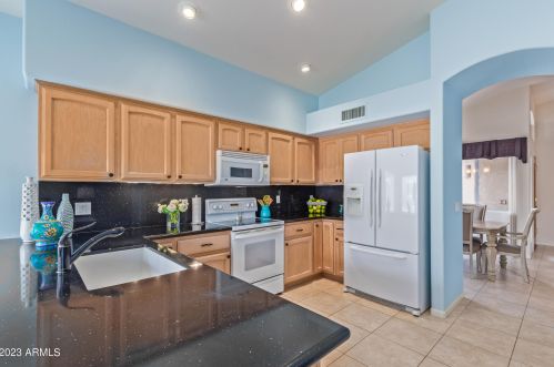 4716 Morning Vista Ln, Cave Creek AZ  85331-6276 exterior