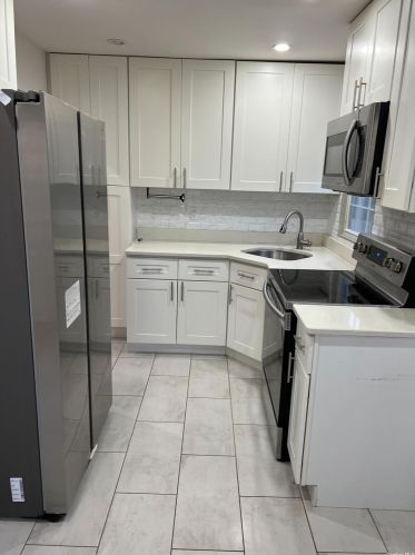 78-40 271st St, New Hyde Park NY  11040-1422 exterior