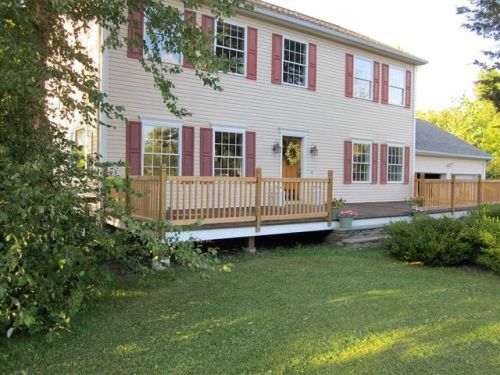 22 Cemetery Rd, Linlithgo, NY 12526-5912