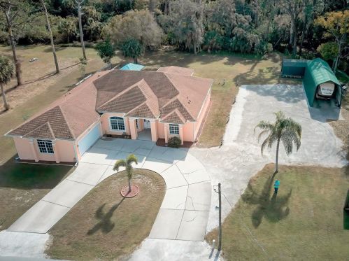 519 Laurel Rd, Nokomis FL  34275-5243 exterior