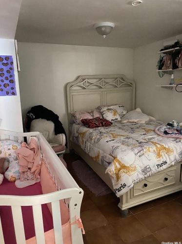 112 Juniper St, Central Islip NY  11722-3852 exterior