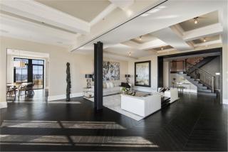 212 18th St, New York NY  10003-3649 exterior