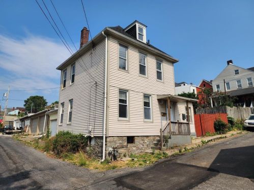 118 Mulberry St, Easton, PA 18042-3344