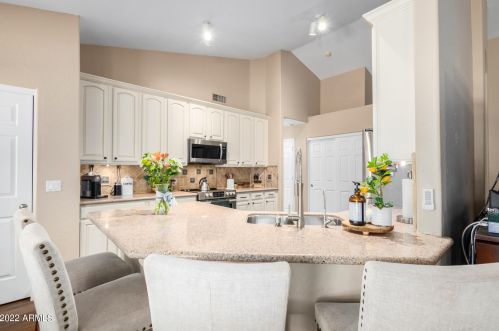 668 Leah Ave, Gilbert AZ 85233-2036 exterior