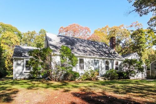26 Colonial Way, Falmouth, MA 02540-4312