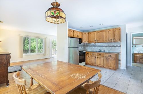 81 Wickham Dr, Warwick NY  10990-2126 exterior