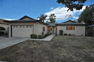 4467 Laureen Ave, Fresno, CA 93726-3009