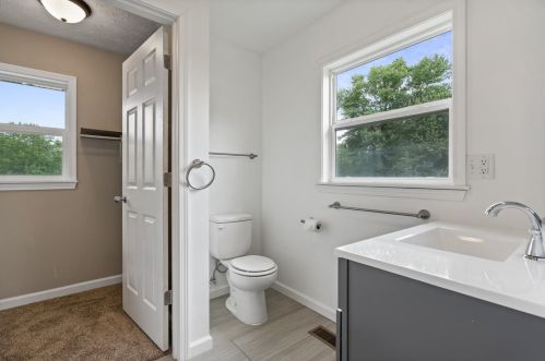 432 Thorne Ave, Wilmington OH  45177-1222 exterior