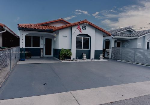 2884 75th St, Hialeah FL  33018-5323 exterior