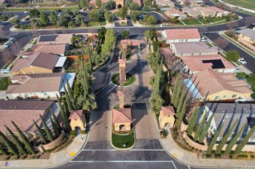 6019 Dubois Pl, Bakersfield CA  93306-7590 exterior