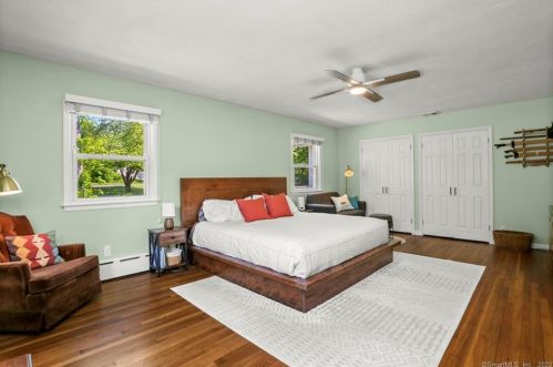 80 Chatfield Dr, Bridgeport CT exterior