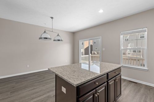 1948 Georgetown Dr, Sewickley PA  15143-1566 exterior