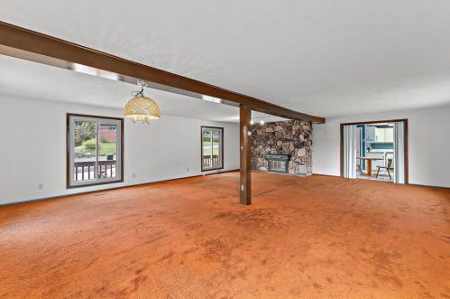 3041 Cummings Dr, Glenshaw PA  15116-2801 exterior