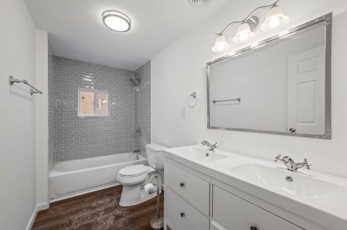 11 Maytide St, Pittsburgh PA 15227-1734 exterior