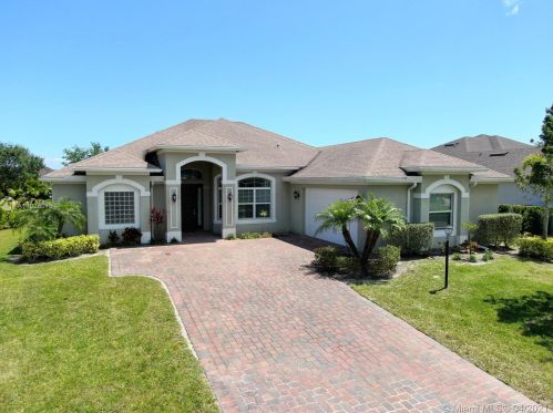 703 Fortunella Cir, Vero Beach, FL 32968-3857