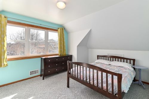 2559 63, Milwaukee WI 53219-2628 exterior