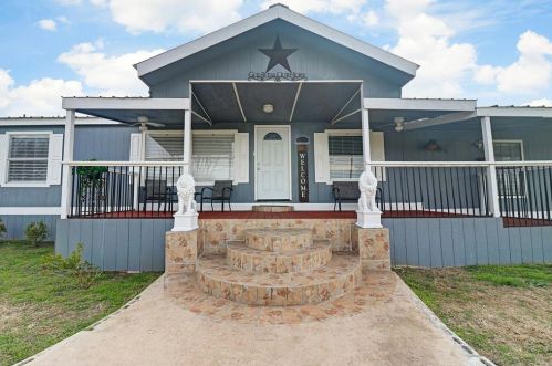 448 Hight Rd, Waxahachie, TX 75167-7862