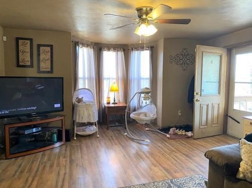 522 Ohio St, Hermitage, PA 16146-1246
