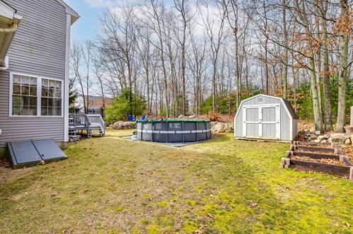 73 Remington Farm Dr, Coventry RI  02816-8276 exterior