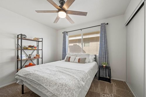 22114 Pamplico Dr, Santa Clarita CA  91350-2186 exterior