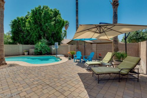 1673 Aspen Way, Gilbert, AZ 85234-8117