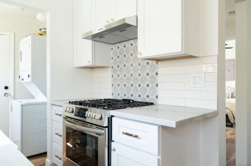 2221 Lincoln Ave, San Diego CA  92104-2412 exterior