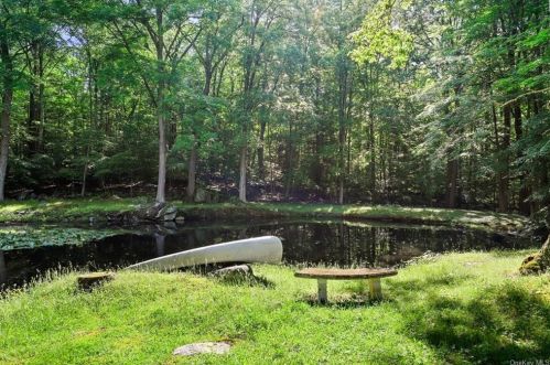 118 Oscawana Lake Rd, Tompkins Corners NY  10579-3014 exterior