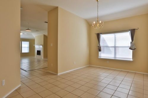 206 Cobblestone Dr, St Paul, TX 75098-7404
