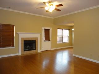 559 Prince Dr, Greenwood IN  46142-7514 exterior