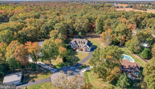 310 Parkway Dr, Dover, DE 19904-9126
