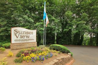 2101 Sunset Blvd, Seattle WA  98057-6101 exterior