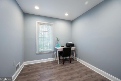 11853 Dunlop Ct, Herndon VA  20191-2709 exterior