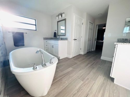 2227 2 Ter, Cape Coral FL  33990-1024 exterior