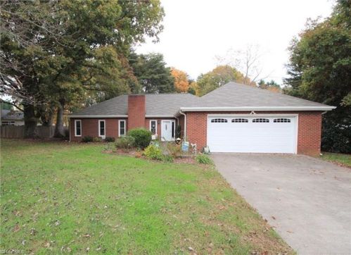 1016 Winesapp Dr, Kernersville, NC 27284-2355