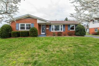 2104 Violet Rd, Lexington, KY 40504-3312